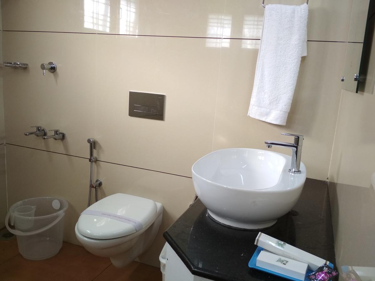 Alwaye Hotel Rukmini מראה חיצוני תמונה